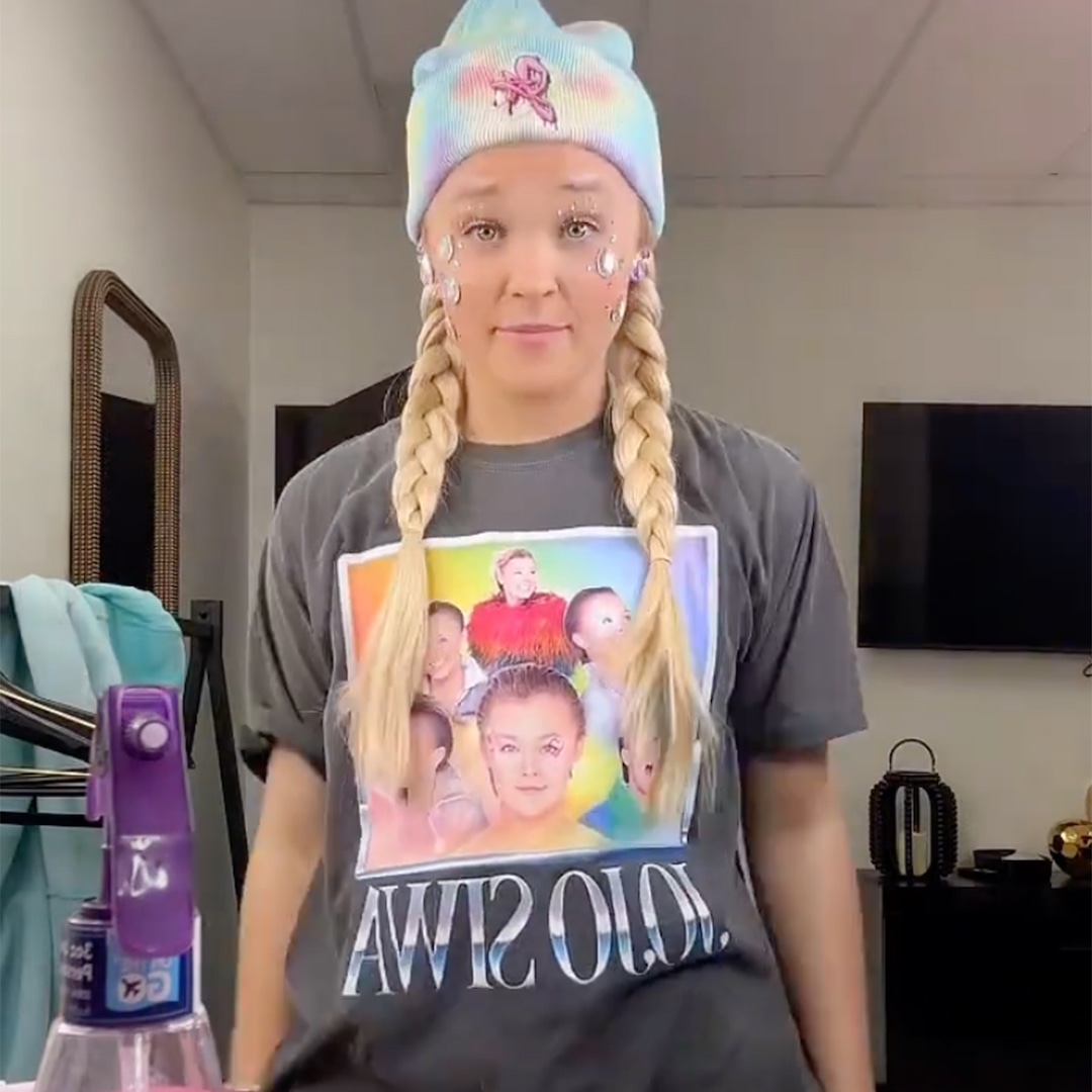 JoJo Siwa Details How Social Media Impacted Her Coming Out Journey